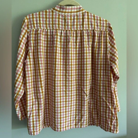 Old Navy gingham peasant blouse with neck tie. - Picture 5 of 5